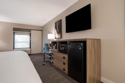 Best Western Flagship Inn image 21